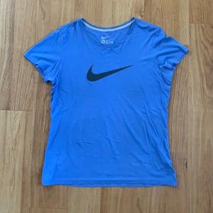 Nike Crewneck Slim Fit Tee • XL